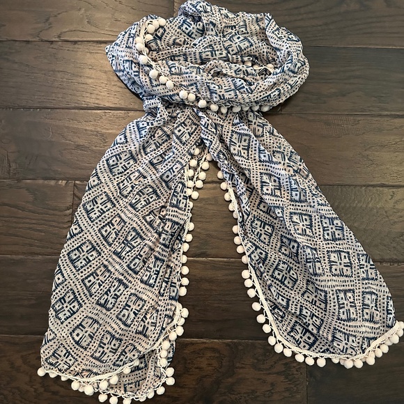 Tory Burch Accessories - Tory Burch Scarf – Light Pink & Navy Geometric Pom Pom Fringe – Cashmere Blend